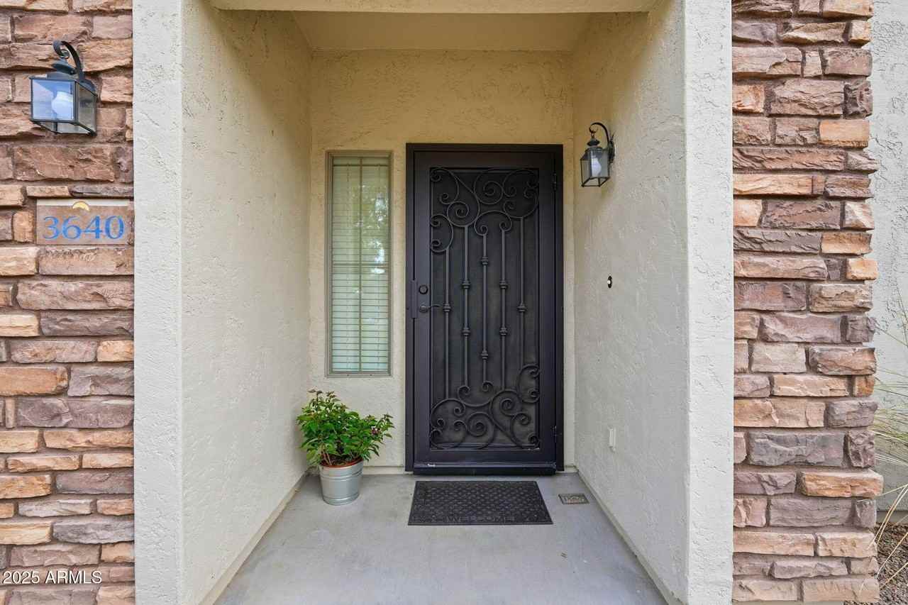 3640 W Muirfield Ct - Photo 3 of 50