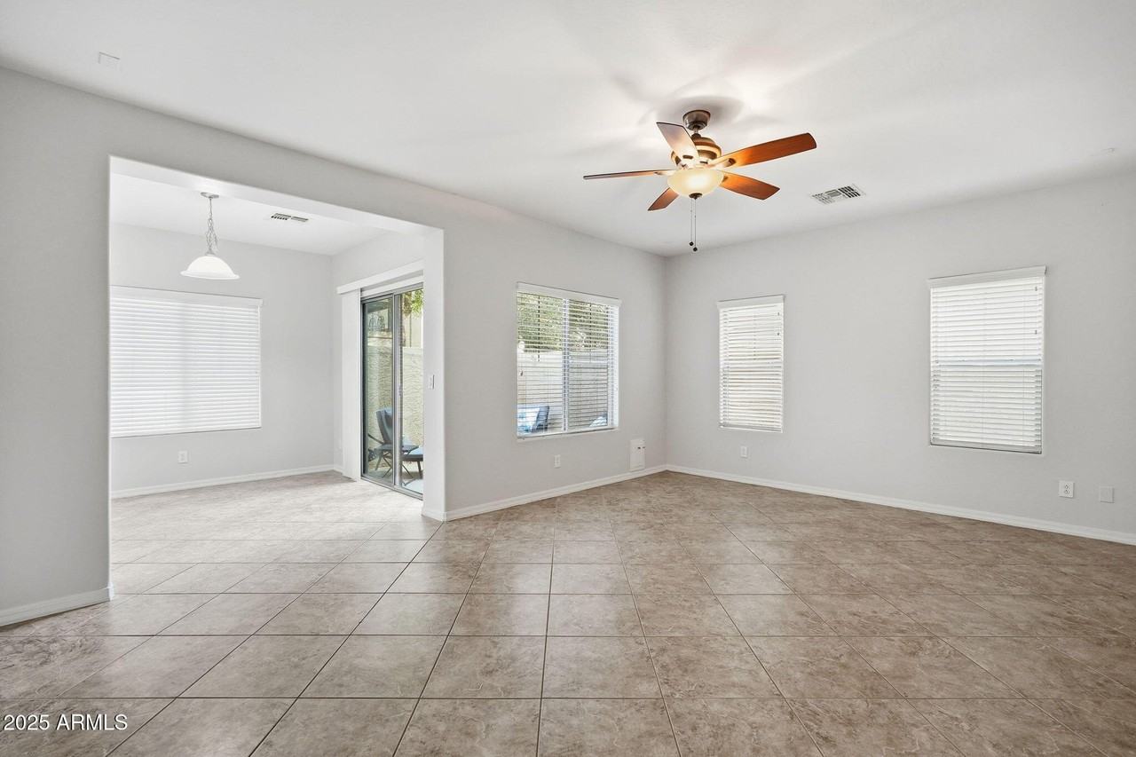 3640 W Muirfield Ct - Photo 7 of 50