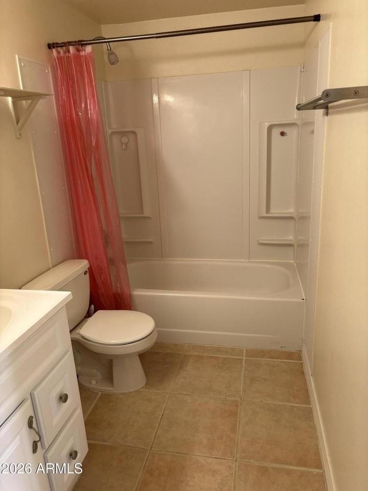 323 S Elden St #1-4 - Photo 5 of 10