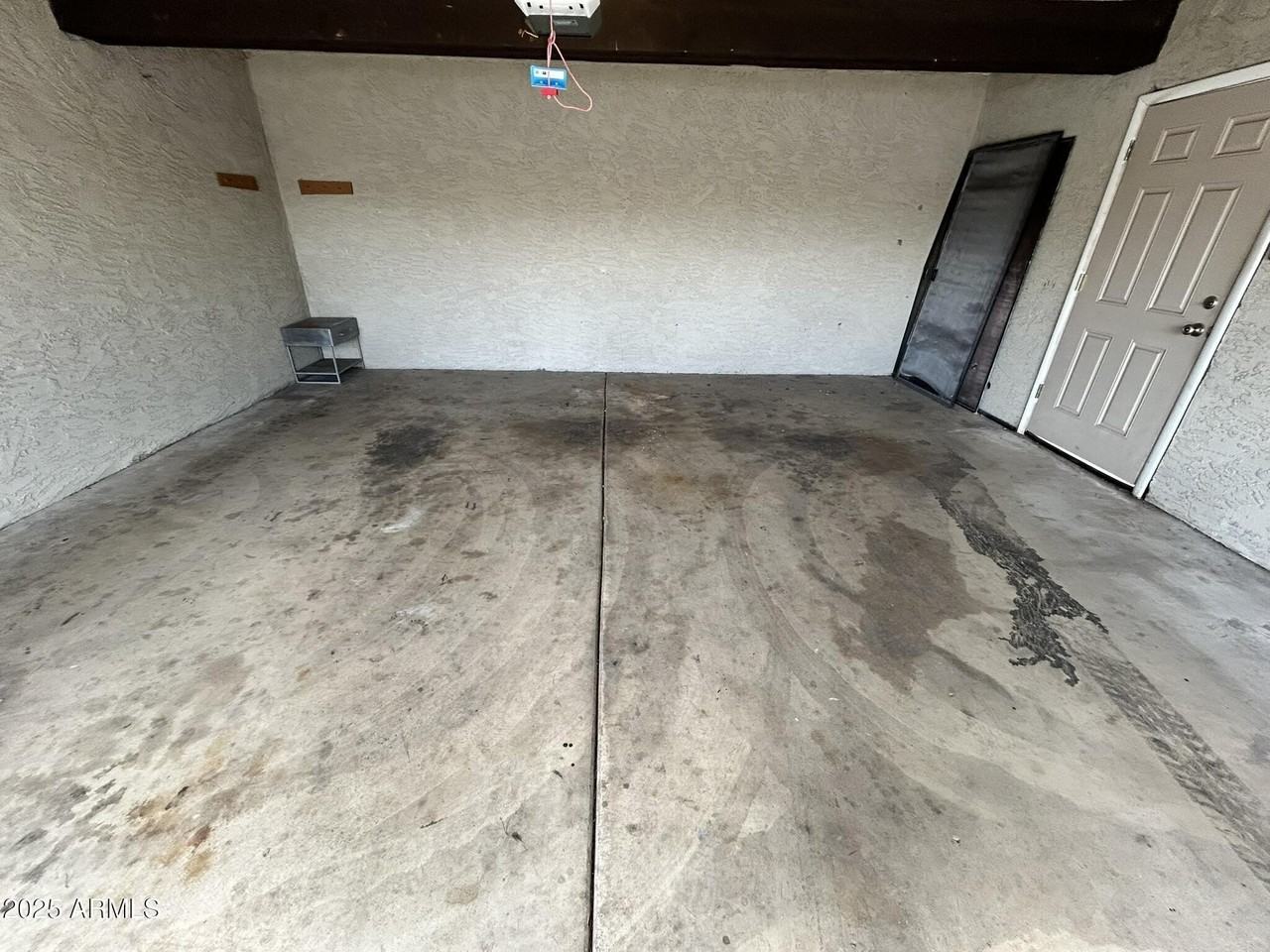 329 E Ambassador Dr - Photo 3 of 19