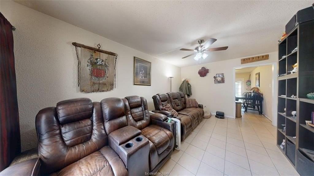 1211 Georgia St - Photo 2 of 16