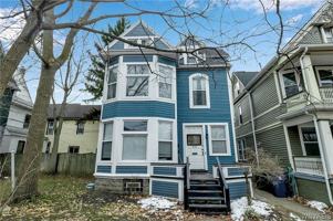 featured image of 575 Upper Auburn Avenue