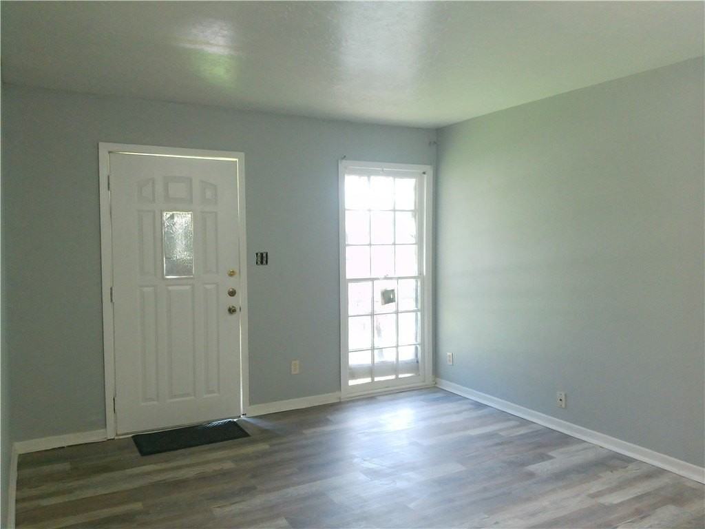 1722 Tarlton St - Photo 2 of 13