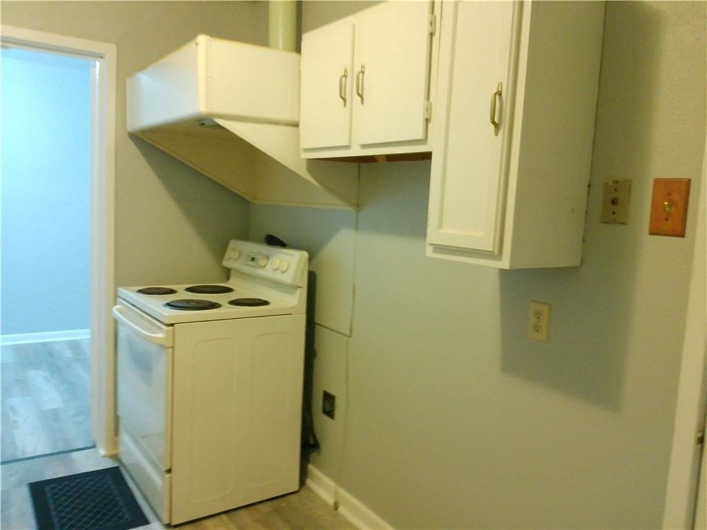 1722 Tarlton St - Photo 5 of 13