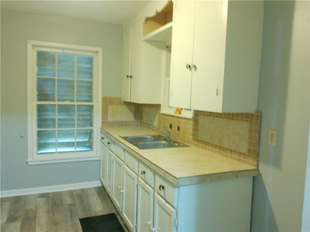 1722 Tarlton St - Photo 6 of 13