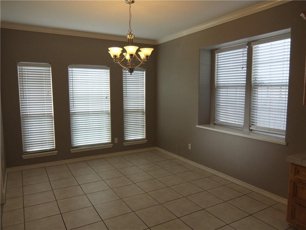 2505 Windrose Dr - Photo 5 of 13