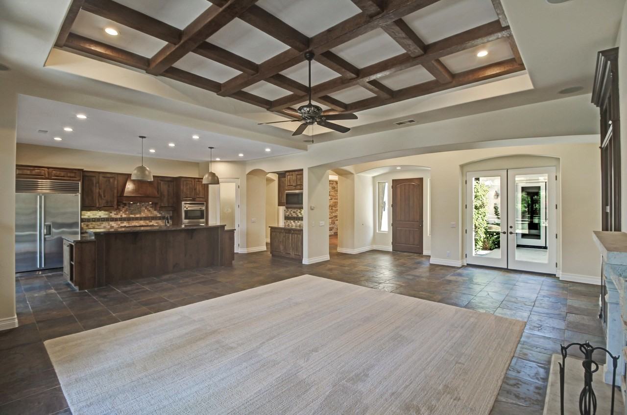 81075 Giacomo Way - Photo 6 of 37