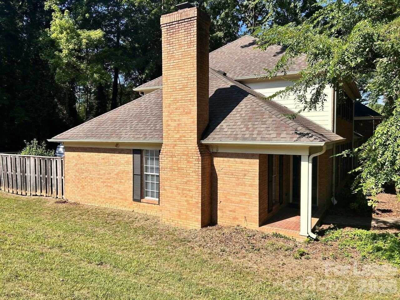 101 Cabell Way - Photo 3 of 3