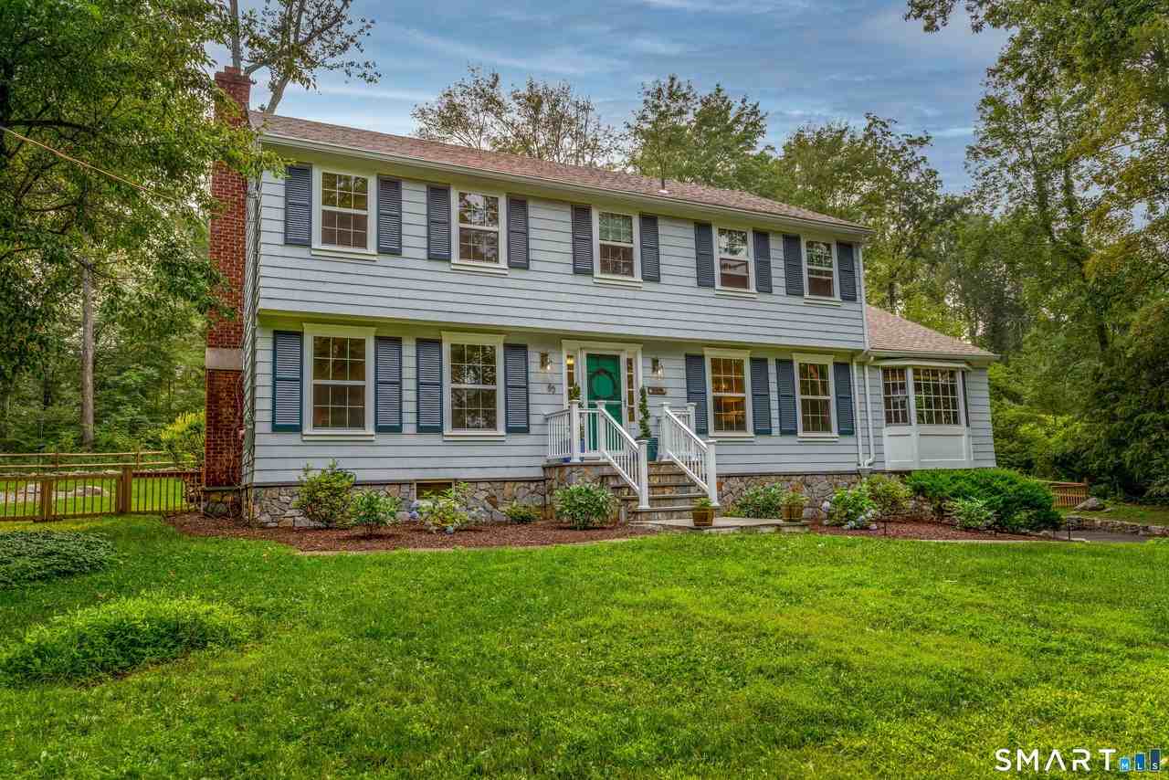 85 Thayer Dr - Photo 2 of 33