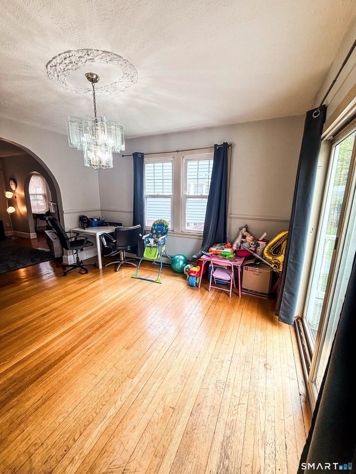 38 Grandview Ave - Photo 7 of 38
