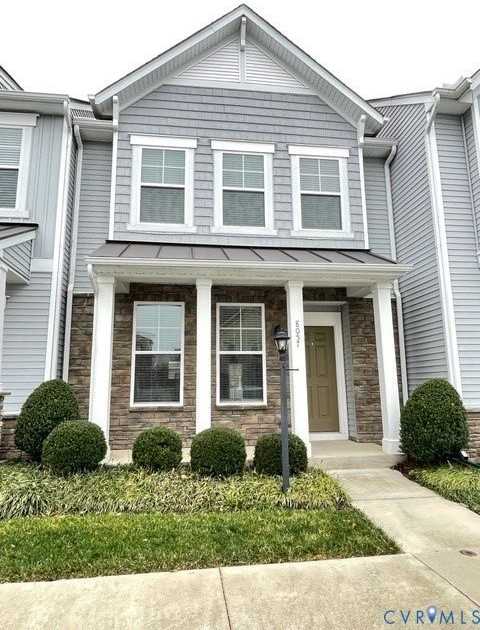 8057 Ellendale Dr