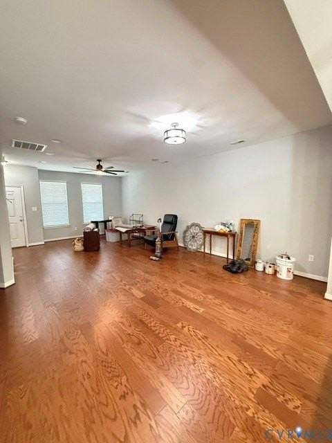 8057 Ellendale Dr - Photo 5 of 25