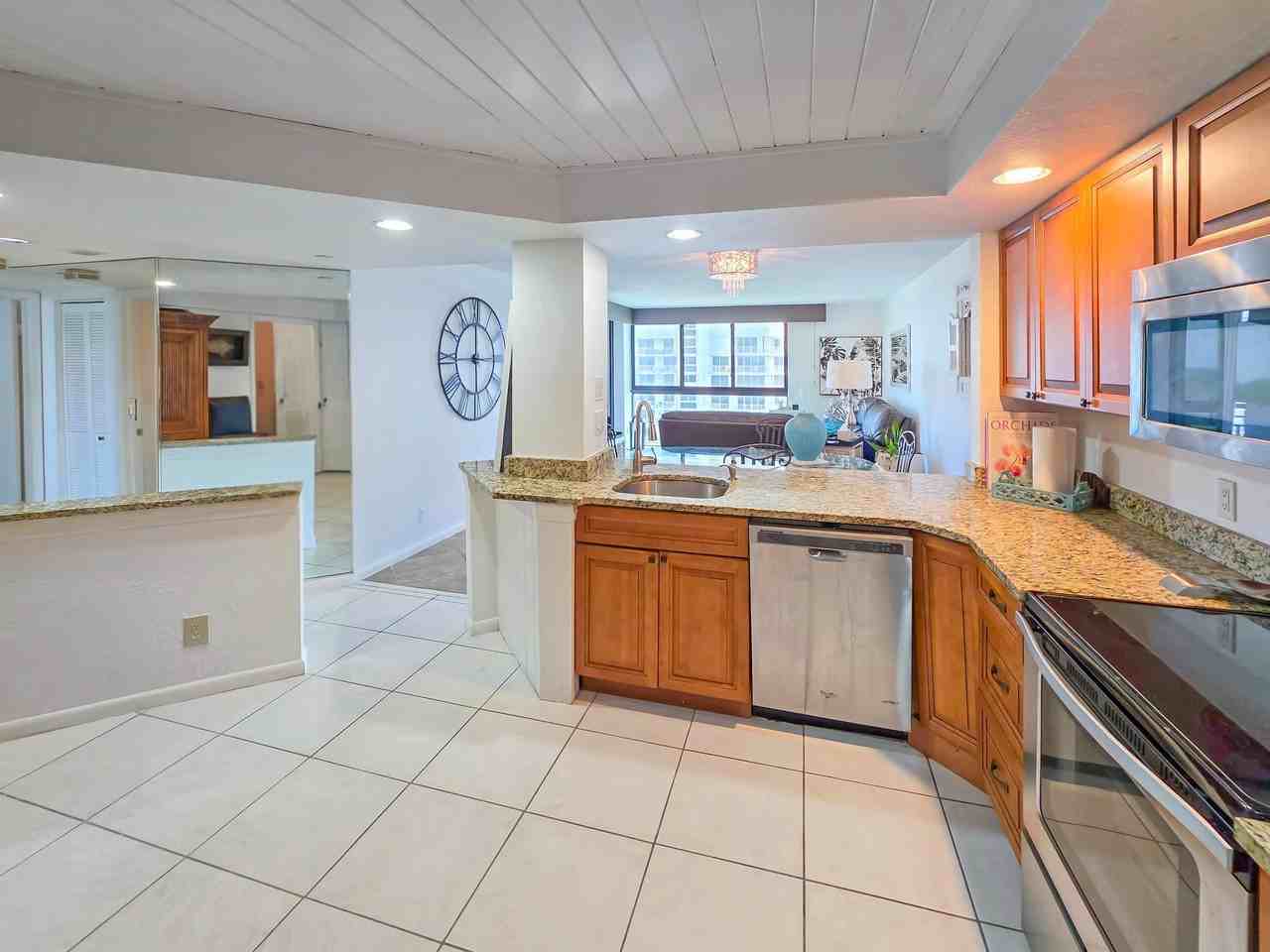 2800 N Highway A1a 806 - Photo 5 of 18