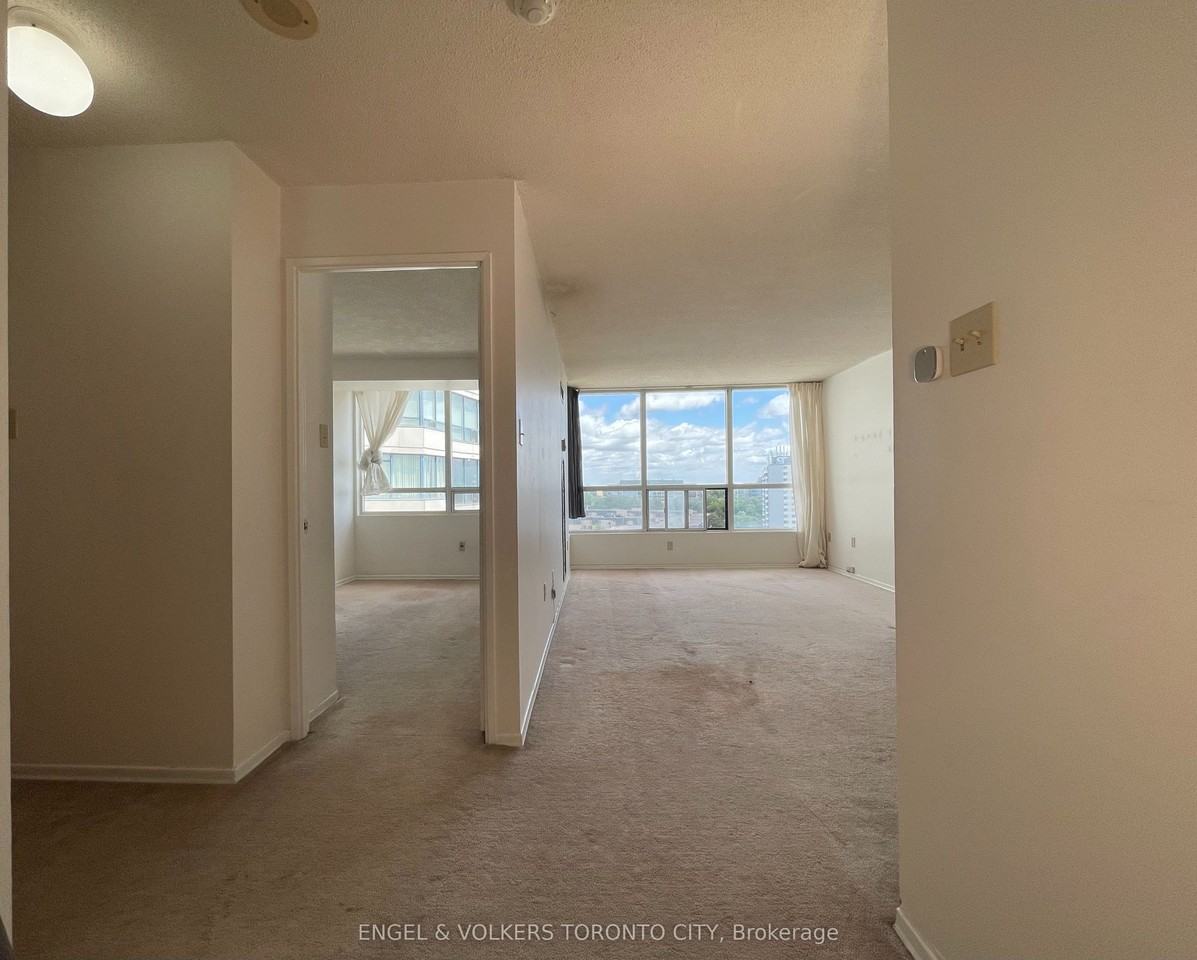 3050 Apartment Building - Photo 3 of 8
