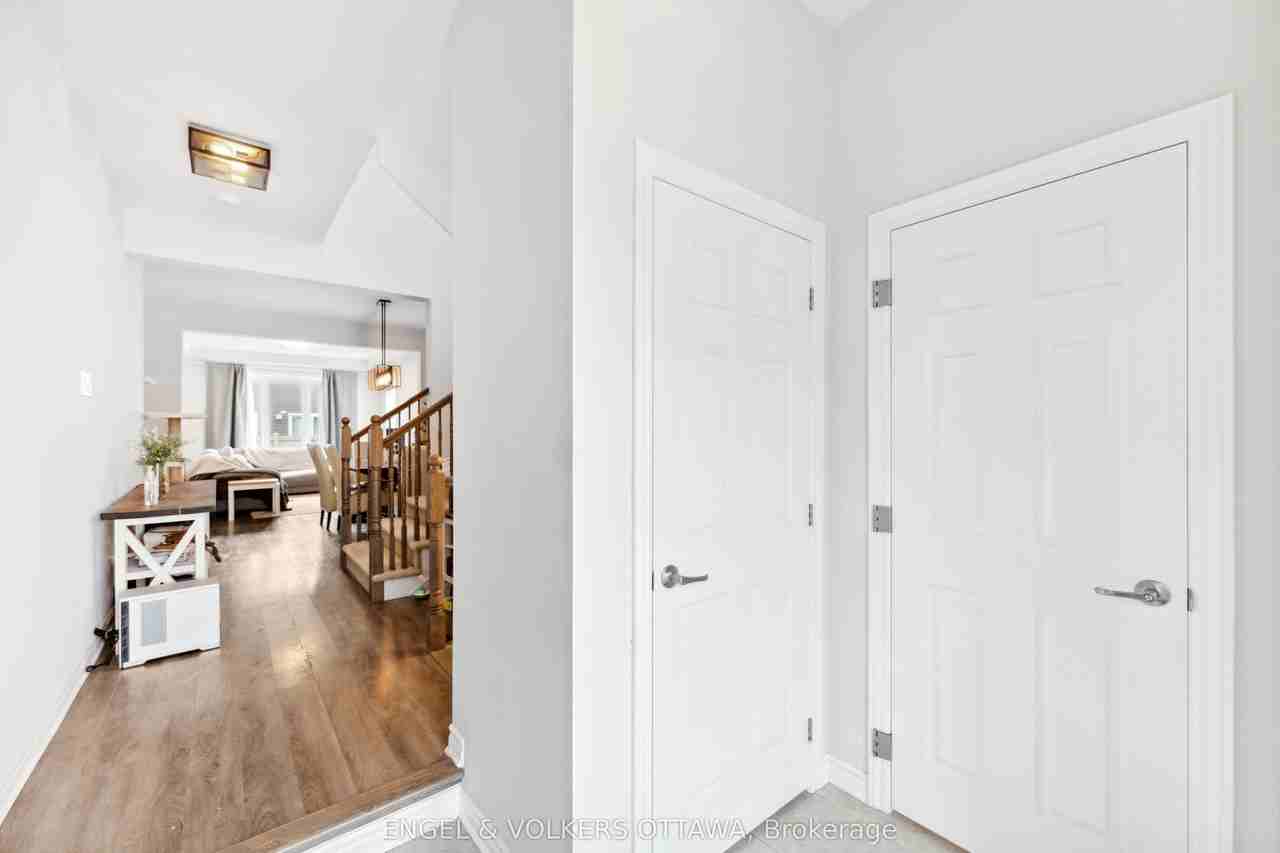 2283 Watercolours Way - Photo 6 of 48