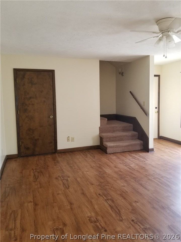 2401 Oak St #A - Photo 3 of 12