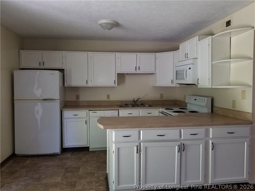 2401 Oak St #A - Photo 6 of 12