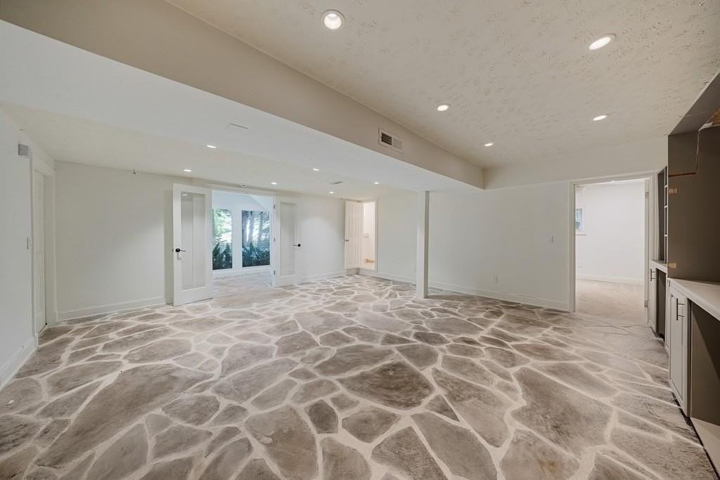102 Vanessa Dr Se - Photo 6 of 39
