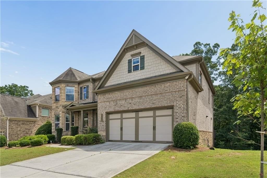 4470 Skylark Ln