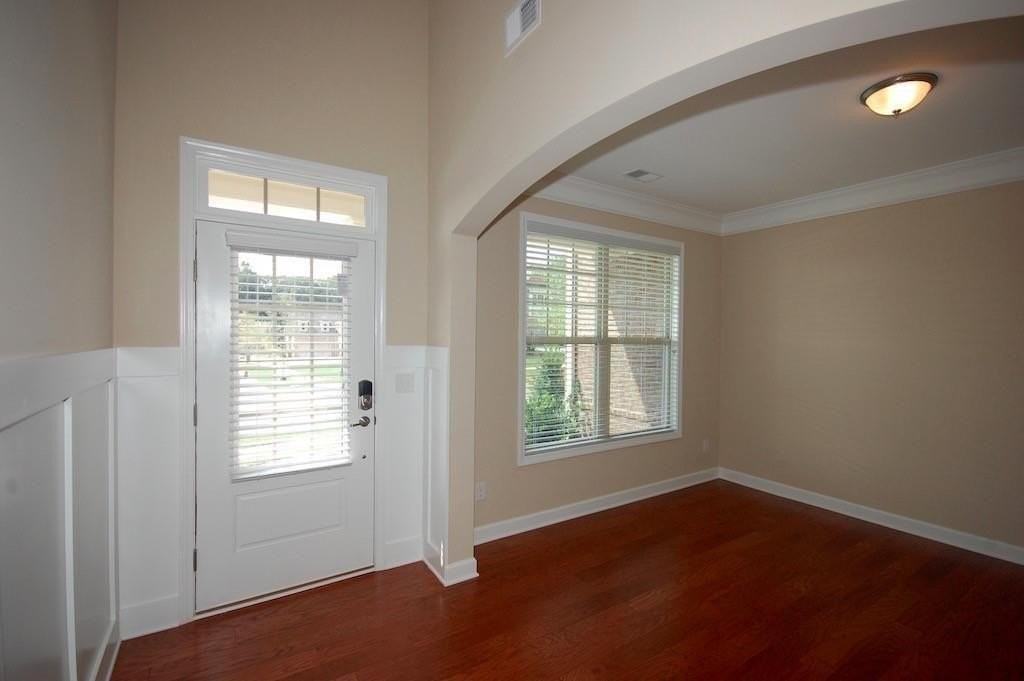 235 Haney Rd - Photo 3 of 26
