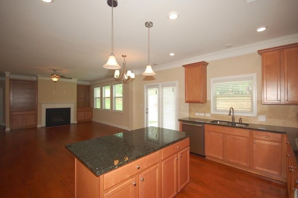 235 Haney Rd - Photo 5 of 26