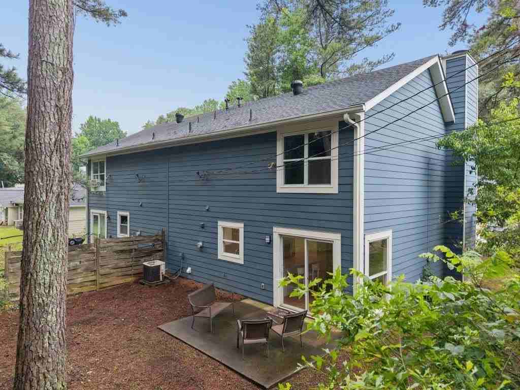 4930 Farmstead Ct Ne - Photo 2 of 32