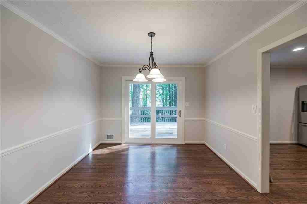 4472 Old Mabry Pl Ne - Photo 7 of 20