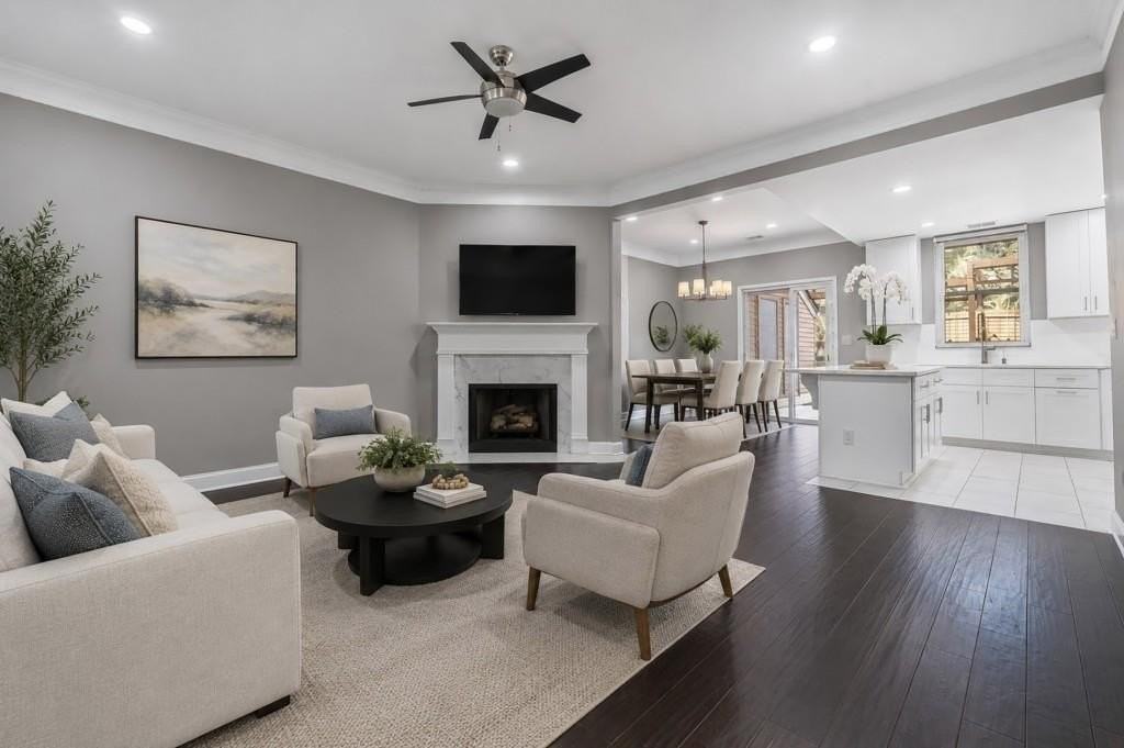 3539 Mount Vernon Cir - Photo 5 of 18