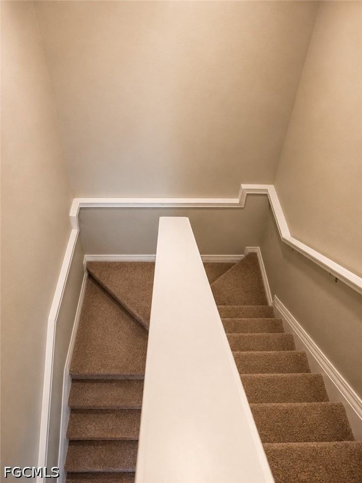 3878 Burrfield St - Photo 7 of 28