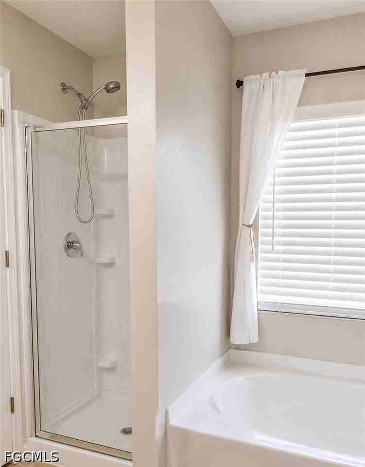 1614 Sw 22nd Ter - Photo 3 of 25