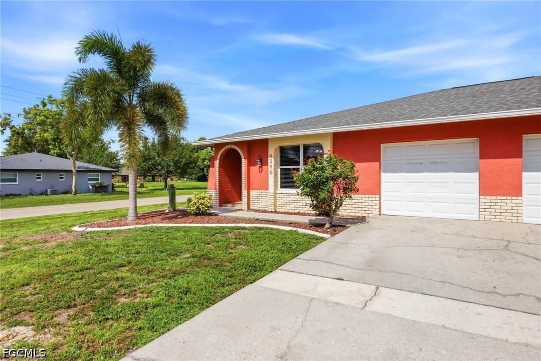 4346 Santa Barbara Blvd - Photo 2 of 29