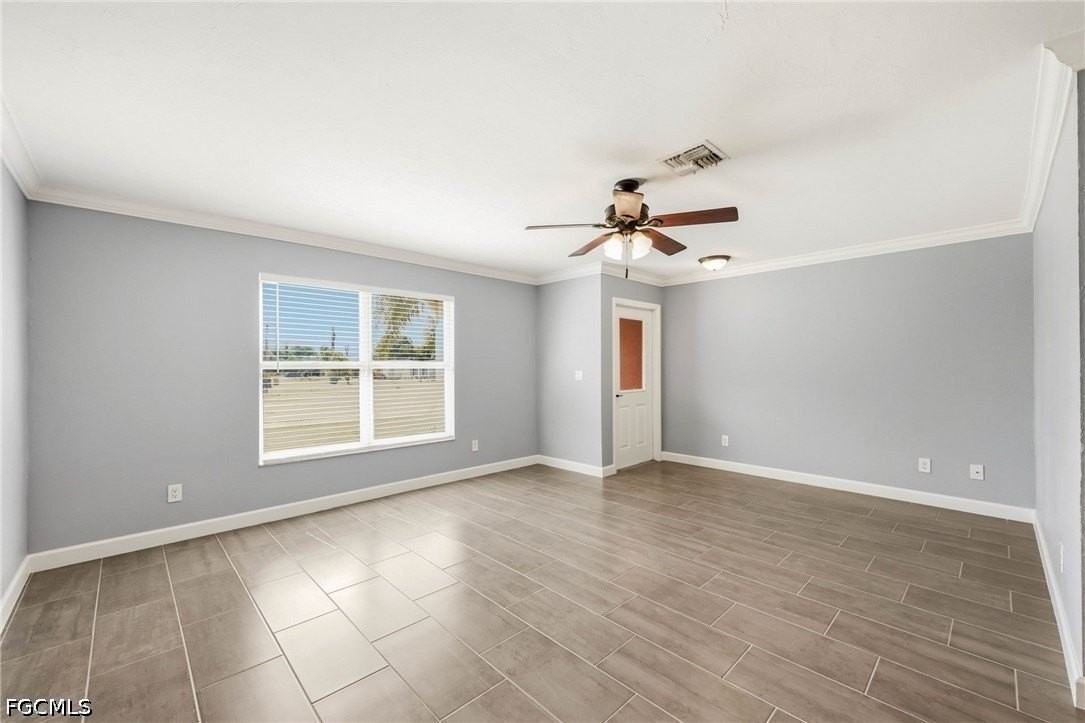 4346 Santa Barbara Blvd - Photo 6 of 29