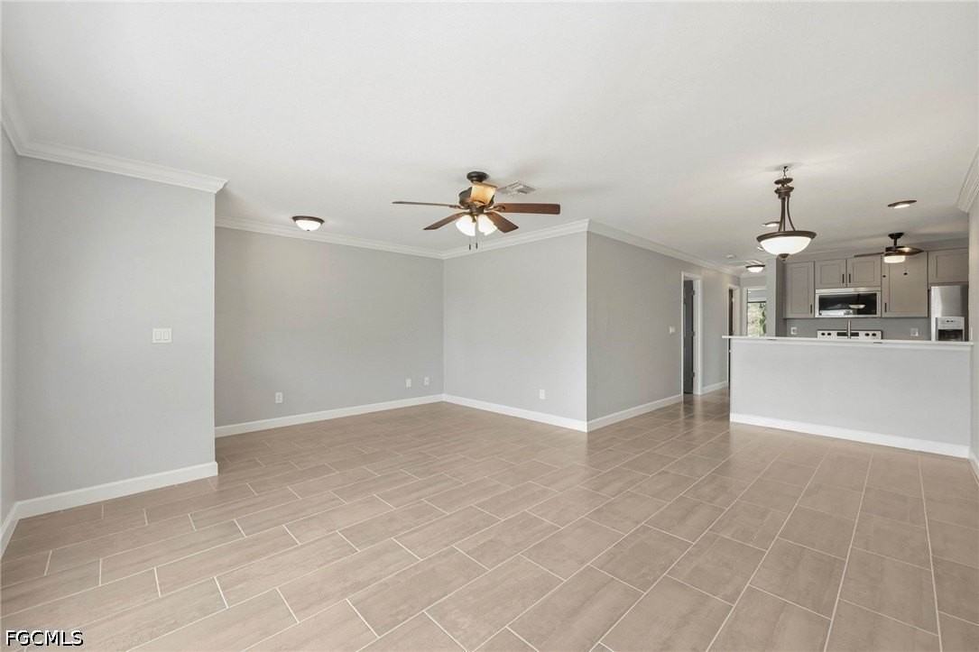 4346 Santa Barbara Blvd - Photo 7 of 29