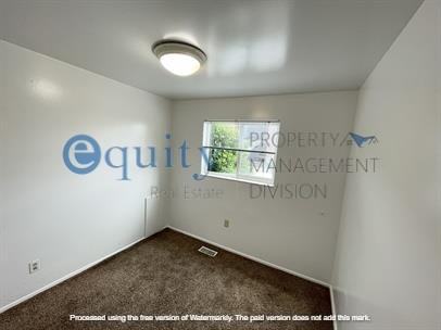 549 E Stringham Ave #B - Photo 6 of 24