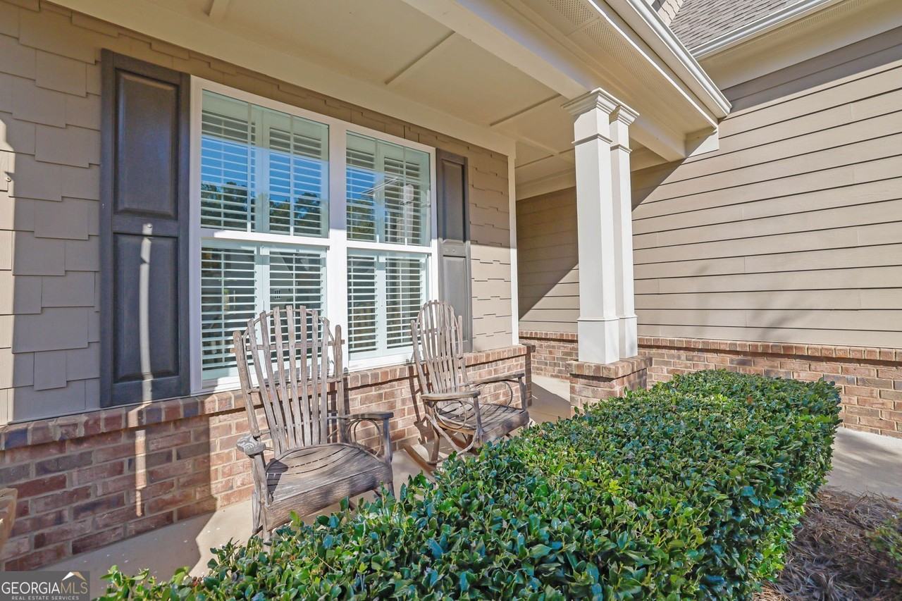 3708 Majestic Oak Dr Sw - Photo 3 of 37