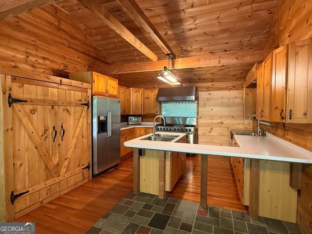 2405 Mountain Rd - Photo 6 of 22