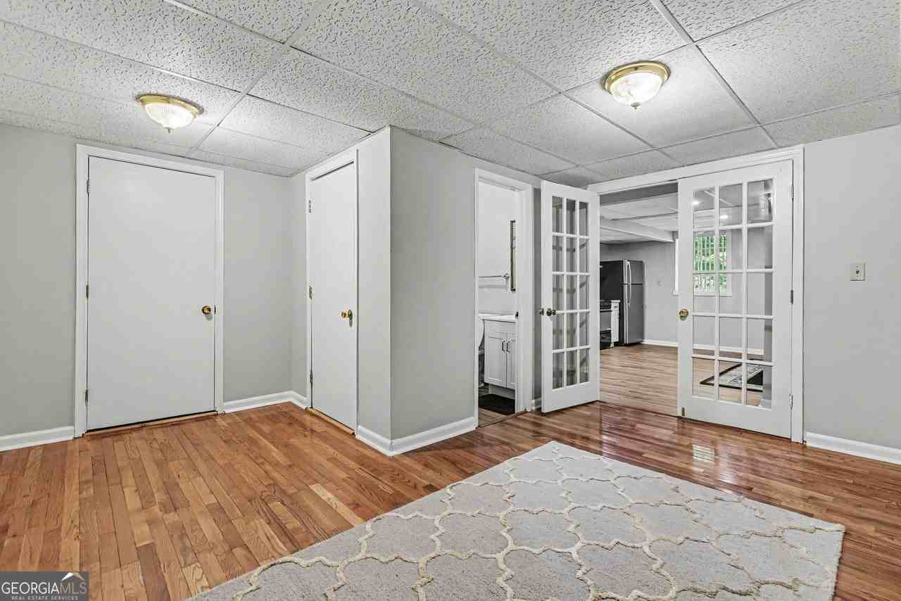 3084 Green Valley Dr - Photo 3 of 15