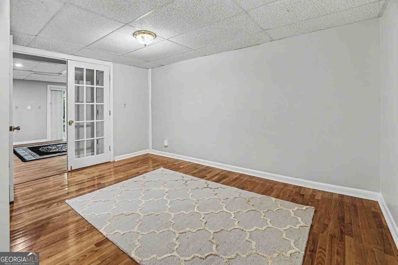 3084 Green Valley Dr - Photo 5 of 15