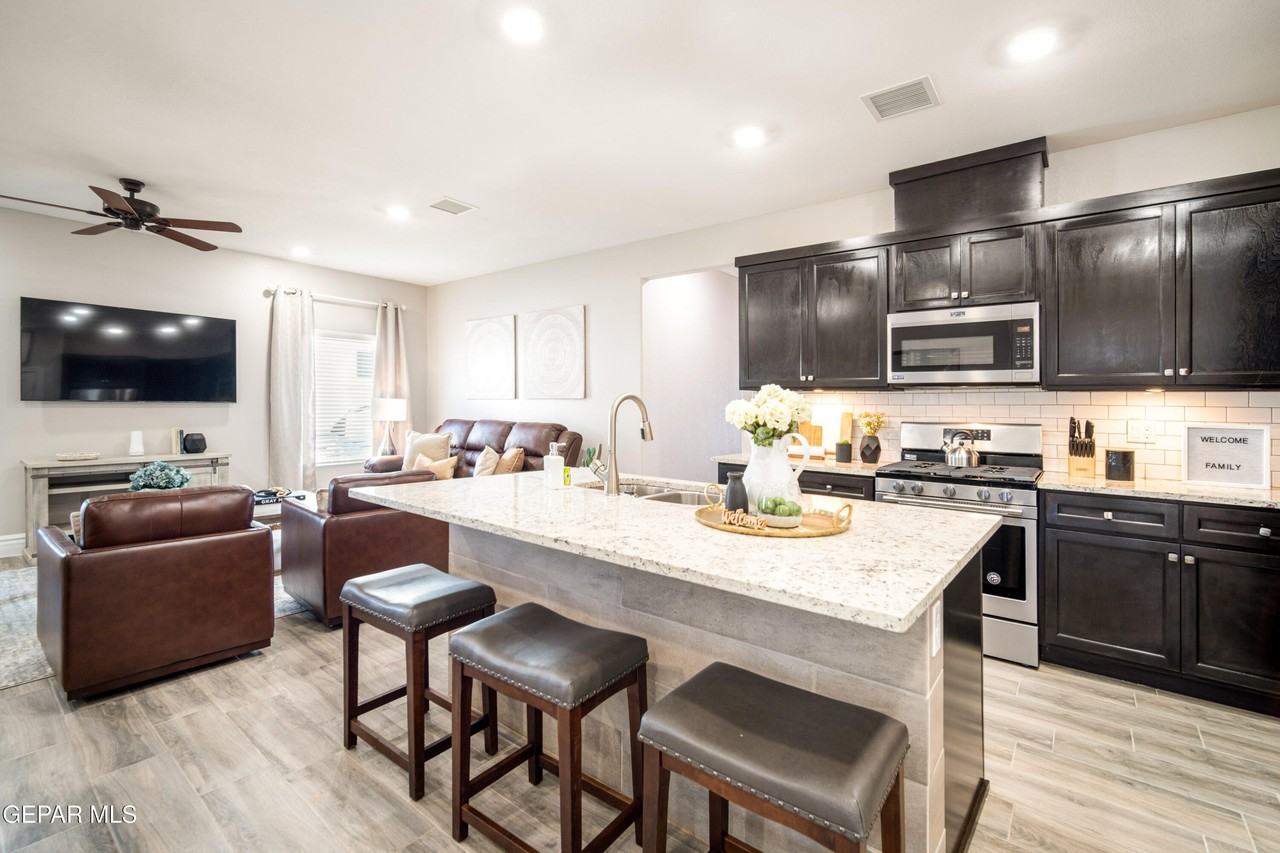3420 Gary Brewster Pl #A - Photo 5 of 24