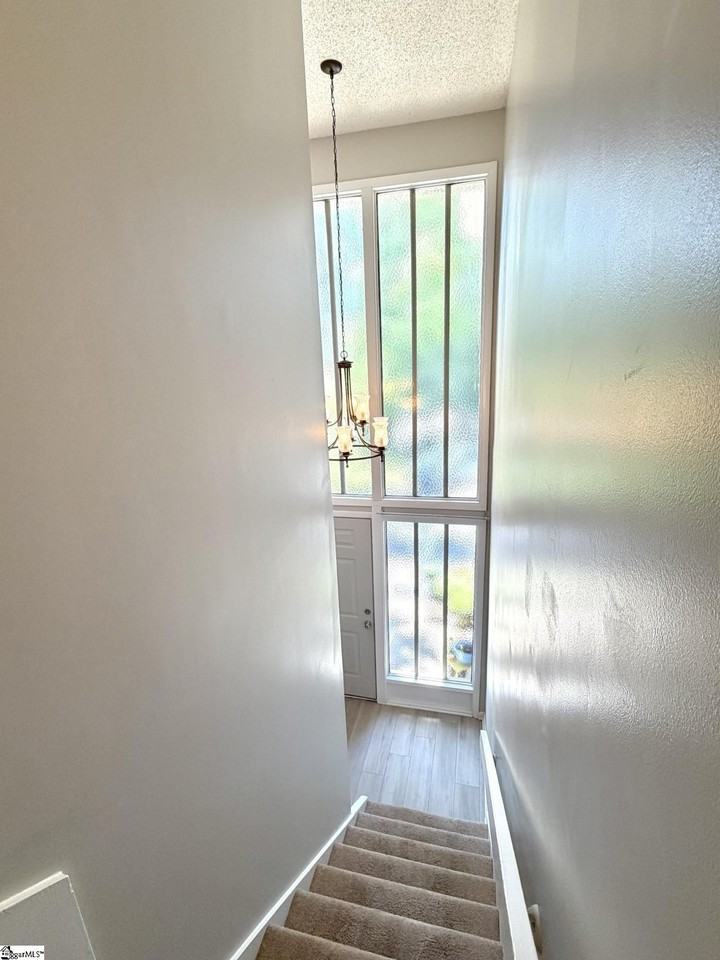 28 Briarglen Pl - Photo 5 of 19