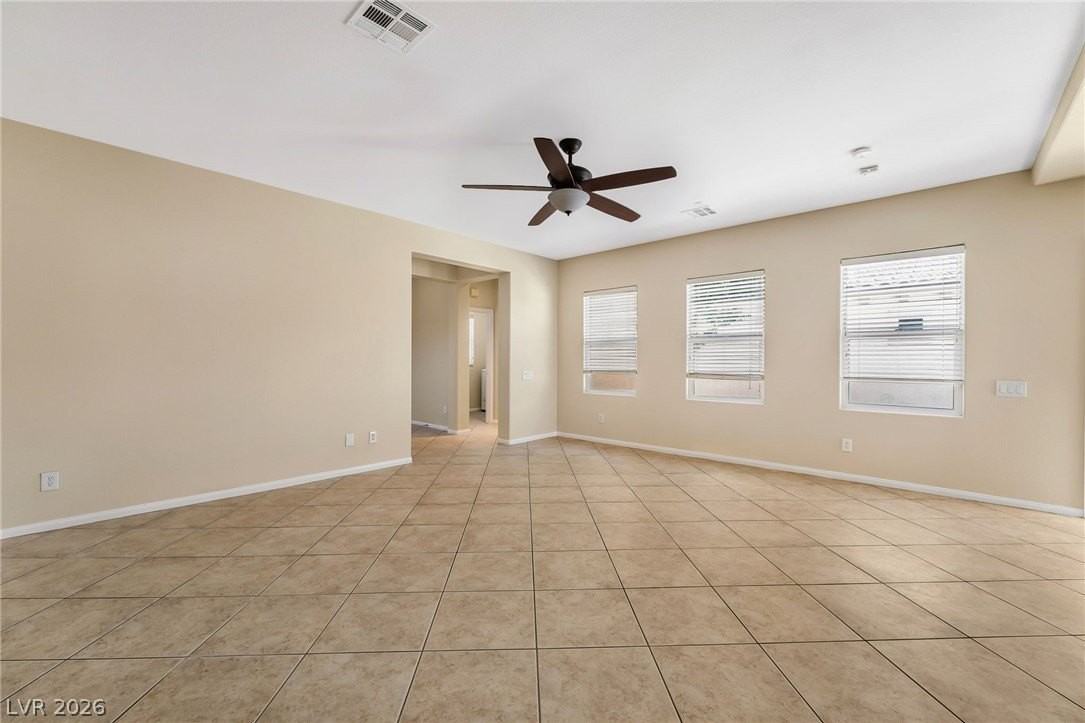 2155 Spurs Ct - Photo 5 of 33
