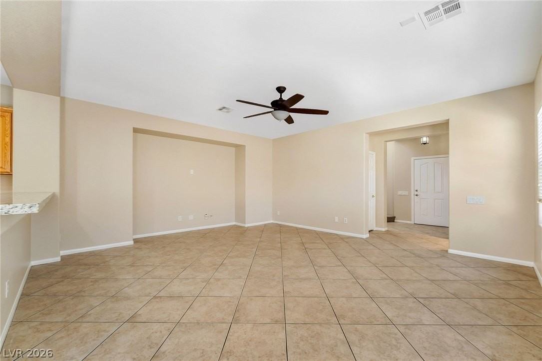 2155 Spurs Ct - Photo 6 of 33