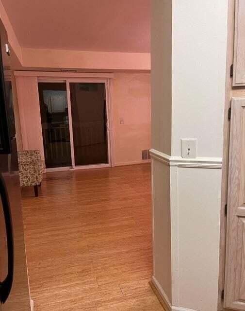 2233 S Huron Pkwy #2 - Photo 7 of 20