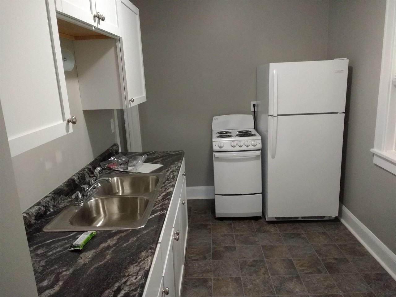 520/522 Vine Street - 1 #520 - Photo 5 of 10