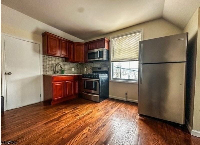 19 Walnut Ter - Photo 7 of 10