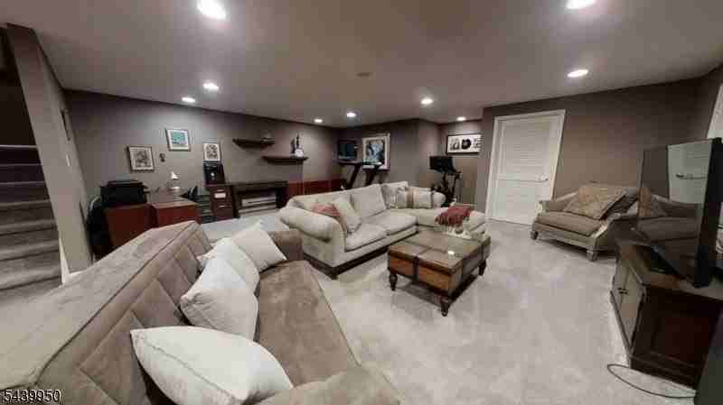 711 Binghampton Ln #711 - Photo 2 of 6