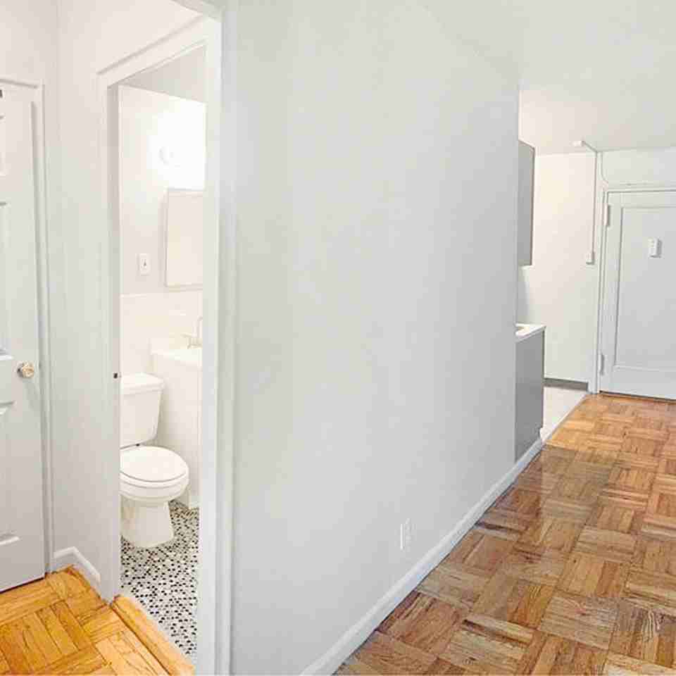 6515 Kennedy Blvd E #8L - Photo 7 of 15