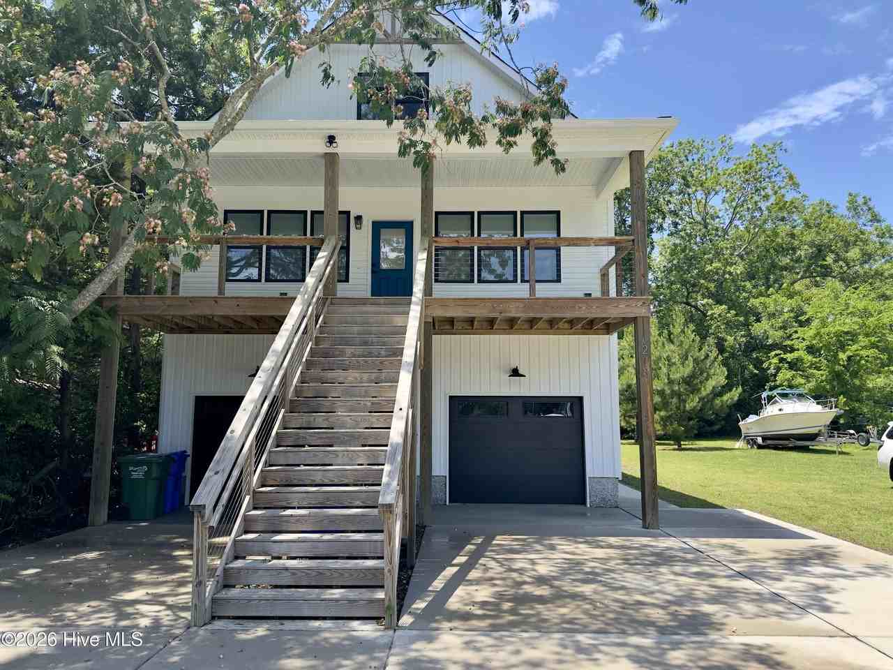 213 Myrtle Ave