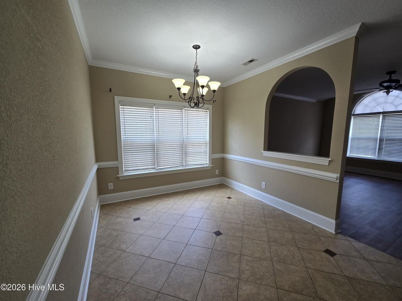 3404 Ellsworth Dr #B - Photo 4 of 15