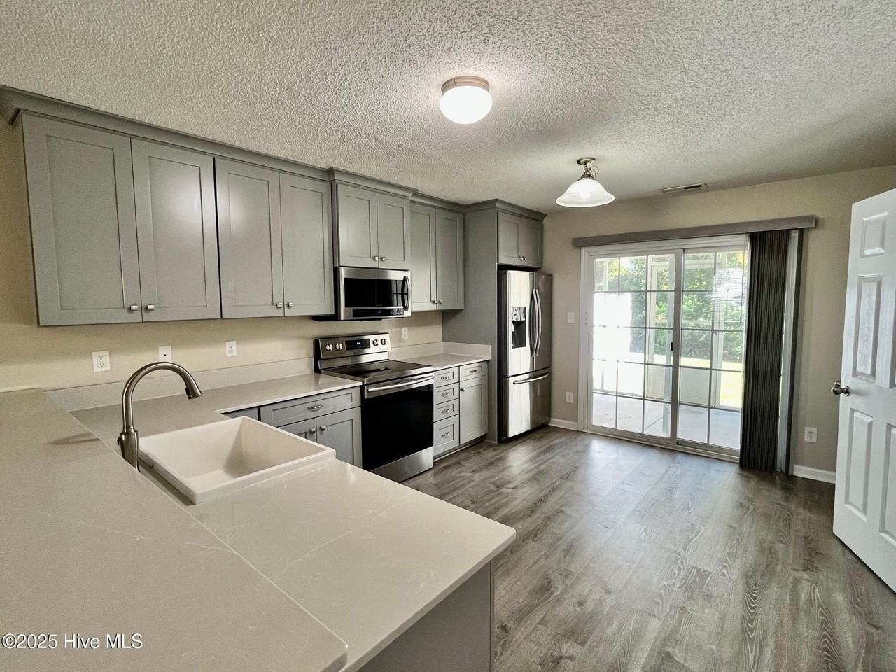 4000 Banister Loop - Photo 4 of 15